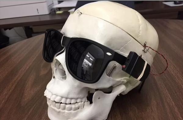 ایمپلنتی که بو را ردیابی می کند