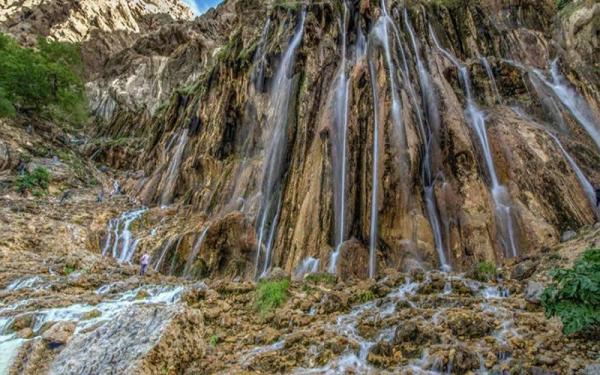 ببینید : مرتفع ترین آبشار چشمه ای دنیا در ایران ، فیلم